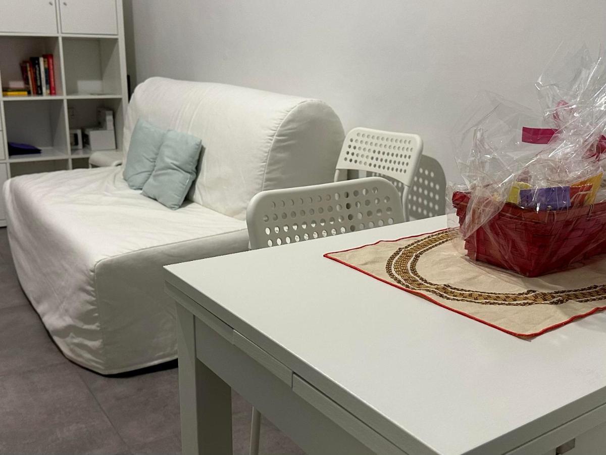 Casa Susanna: Central Ground Floor Retreat with Easy Parking Terni Exterior photo